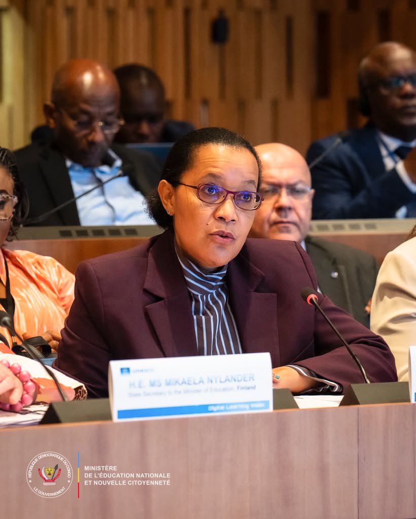 INTELLIGENCE ARTIFICIELLE « IA » À L’ÉCOLE : LA RDC PLAIDE POUR UN USAGE PROGRESSIF ET PROTECTEUR