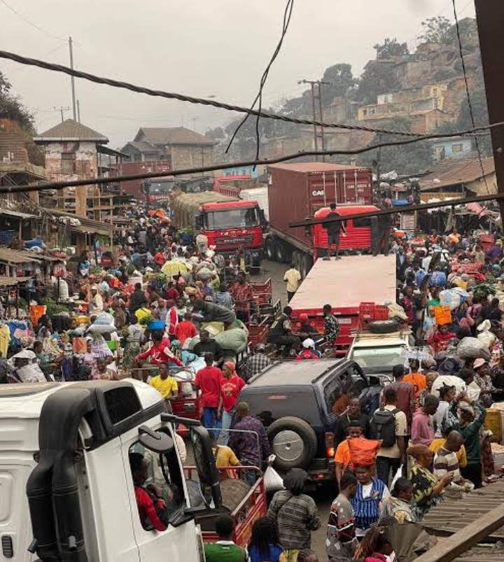 Matadi : la ville paralysée depuis près d'une semaine par d'intenses embouteillages et l'invasion des poids lourds