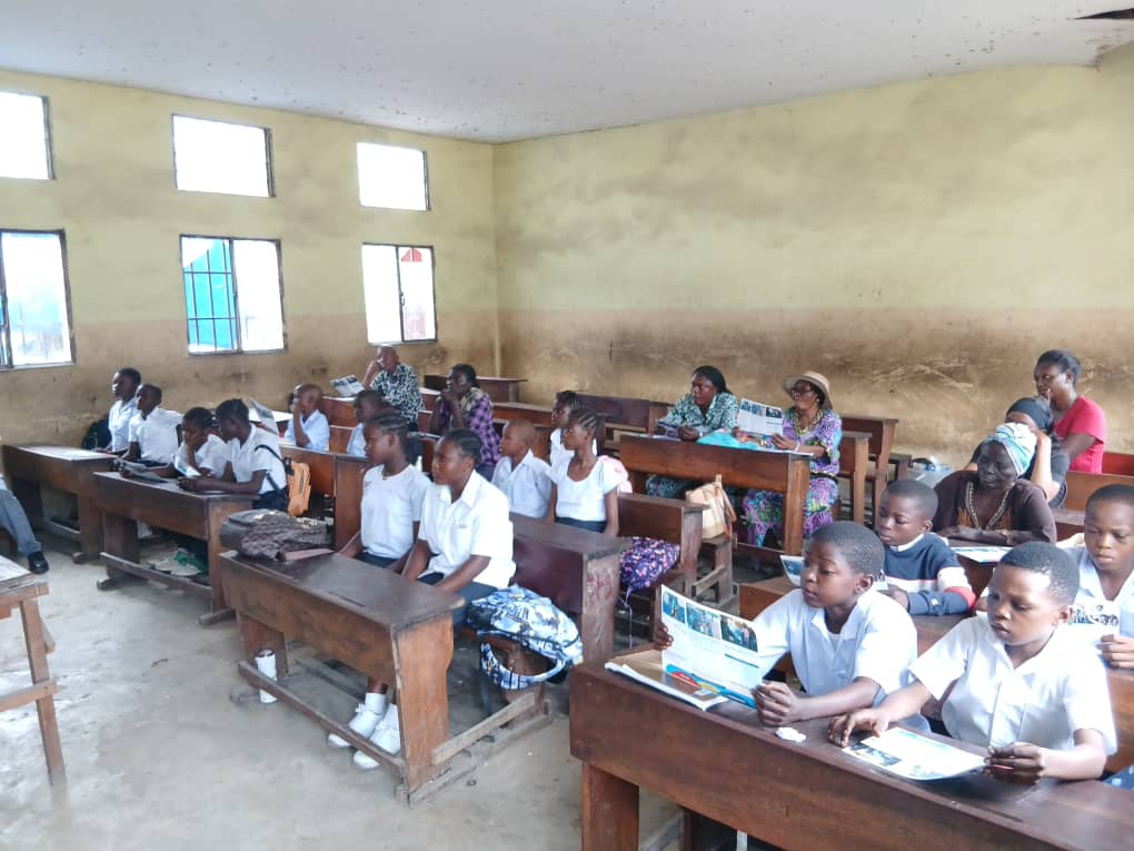 ÉDUCATION INCLUSIVE : À KINSHASA, LA CONEPT MISE SUR LES COMMUNAUTÉS POUR NE LAISSER AUCUN ENFANT DE CÔTÉ