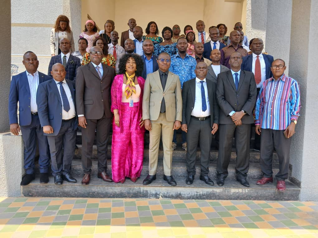 TANGANYIKA : À KALEMIE, LES ACTEURS DE L’ÉDUCATION VEULENT RAPPROCHER LES PLANS DES RÉALITÉS DU TERRAIN